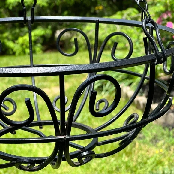 Vintage black heavy metal hanging basket outdoors - Picture 9 of 9